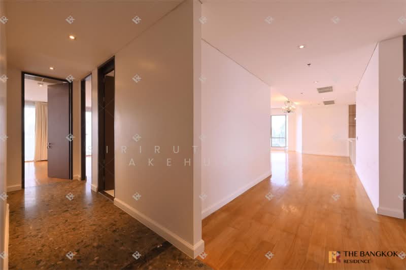 The Lakes, Bangkok, 123 Ratchadaphisek Road, Khlong Toei, Bangkok, 3 Bedrooms, 236 sqm, Condo For Sale, by Sirirut Havee Akehurst, 500429957 - DDproperty.com