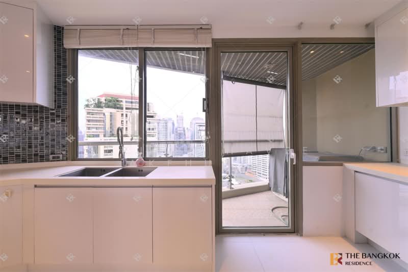 The Lakes, Bangkok, 123 Ratchadaphisek Road, Khlong Toei, Bangkok, 3 Bedrooms, 236 sqm, Condo For Sale, by Sirirut Havee Akehurst, 500429957 - DDproperty.com