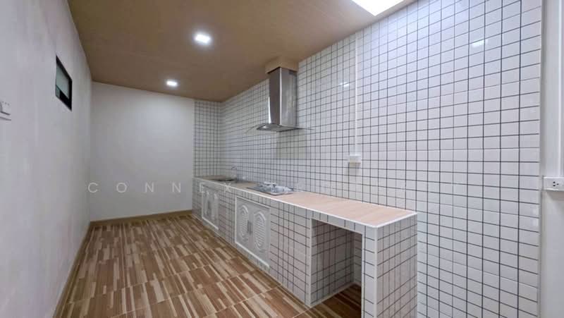 K.C. Garden Home, Bangkok, Nimit Mai Road, Sam Wa Tawan Ok, Khlong Sam Wa, Bangkok, 4 Bedrooms, 190 sqm, Single Detached House For Sale, by Connex Property, 500429982 - DDproperty.com