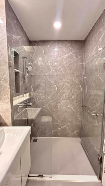 Mazarine Ratchayothin, Bangkok, Soi Phahonyothin 30, Phahonyothin Road, Chan Kasem, Chatuchak, Bangkok, 2 Bedrooms, 49 sqm, Condo For Rent, by Khlueanphon Nukulsirisak, 500429991 - DDproperty.com