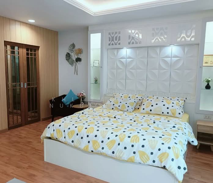 Baan Klang Muang S-Sense Onnuch-Wongwan, Bangkok, Lat Krabang Road, Lat Krabang, Bangkok, 3 Bedrooms, 167 sqm, Townhouse For Rent, by Khlueanphon Nukulsirisak, 500429999 - DDproperty.com