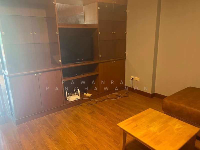 Rin House Condo, Bangkok, Soi Sukhumvit 39, Khlong Tan Nua, Watthana, Bangkok, 1 Bedroom, 45 sqm, Condo For Rent, by Pawanrat Panchawanon, 500430022 - DDproperty.com
