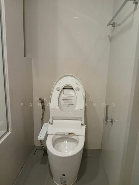 Oka Haus Sukhumvit 36, Bangkok, 3399 Rama 4 Road, Khong Tan, Khlong Toei, Bangkok, 1 Bedroom, 34 sqm, Condo For Rent, by Pawanrat Panchawanon, 500430046 - DDproperty.com