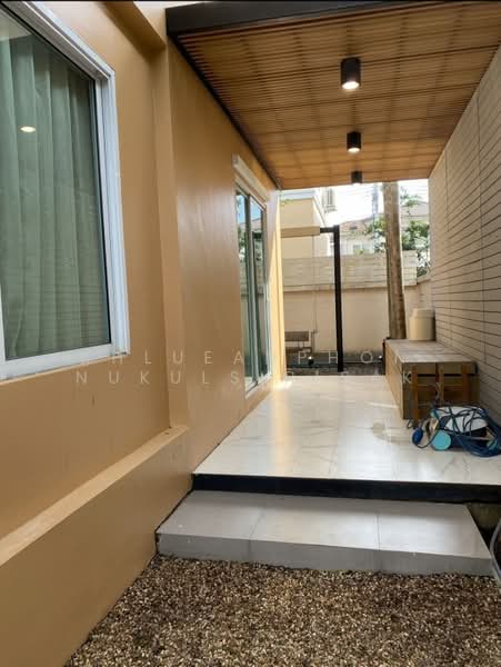 3-BR House, Bangkok, Saphan Sung, Bangkok, 3 Bedrooms, 204 sqm, Single Detached House For Rent, by Khlueanphon Nukulsirisak, 500430074 - DDproperty.com