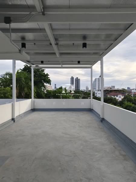 46035 – อาคารพาณิชย์ 3.5 ชั้น + ดาดฟ้า Sky Garden ย่านเย็นอากาศ-สาทร ใกล้ One Bangkok, กรุงเทพ, ถนนเย็นอากาศ, ช่องนนทรี, ยานนาวา, กรุงเทพ, 226 ตร.ม., ตึกแถว-อาคารพาณิชย์ ขาย, โดย บริษัท ฟอร์เบสท์ พร็อพเพอร์ตี้ส์ จำกัด, 500430078 - DDproperty.com