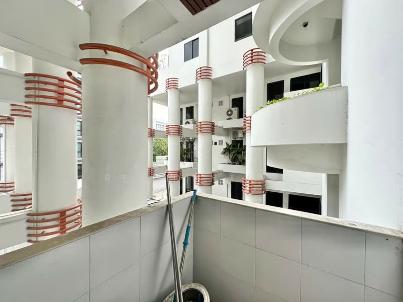 La Maison Ruamrudee : ลาเมซอง ร่วมฤดี, กรุงเทพ, เพลินจิต, ลุมพินี, ปทุมวัน, กรุงเทพ, 165 ตร.ม., คอนโด ขาย, โดย Bangkok Residential, 500430079 - DDproperty.com