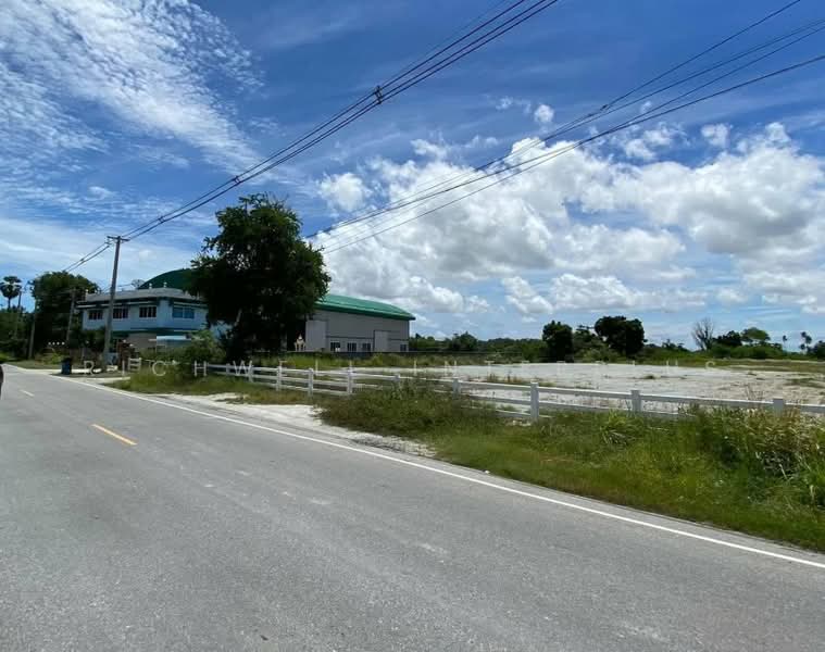 4 rai of land for sale, already leveled, with mountain views and adjacent to the motorway, Chon Buri (Pattaya), Nong Khang Khok, Muang Chon Buri, Chon Buri (Pattaya), , 7,972 sqm, Land For Sale, by RICHWELL INTERPLUS, 500430083 - DDproperty.com
