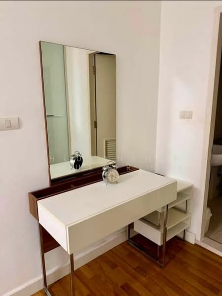 The Clover Thonglor Residence, Bangkok, Soi Sukhumvit 55, Khlong Tan Nua, Watthana, Bangkok, 1 Bedroom, 45 sqm, Condo For Rent, by Khlueanphon Nukulsirisak, 500430086 - DDproperty.com