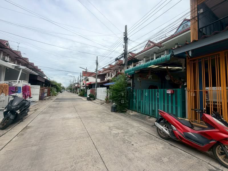 Poonsin thani 2, Bangkok, Khlong Song Ton Nun, Lat Krabang, Bangkok, 2 Bedrooms, 64 sqm, Townhouse For Sale, by ภัทรนัน อิศรางกูร ณ อยุธยา, 500430100 - DDproperty.com
