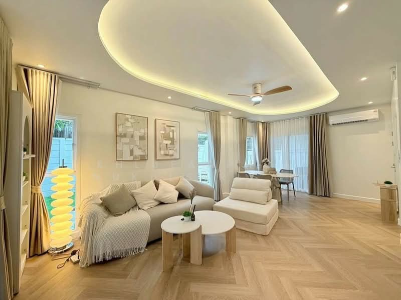 3-BR Townhouse, Bangkok, Chan Kasem, Chatuchak, Bangkok, 3 Bedrooms, 230 sqm, Townhouse For Rent, by Khlueanphon Nukulsirisak, 500430102 - DDproperty.com