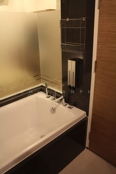 Rhythm Sukhumvit 50, Bangkok, 8 Sukhumvit 50, Sukhumvit Road, Phra Kanong, Khlong Toei, Bangkok, 1 Bedroom, 45 sqm, Condo For Rent, by Khlueanphon Nukulsirisak, 500430105 - DDproperty.com