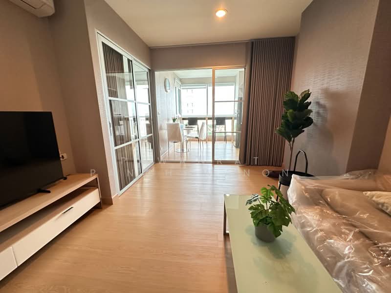 Rhythm Ratchada, Bangkok, 558 Ratchadaphisek Road, Samsen Nok, Huai Khwang, Bangkok, 1 Bedroom, 45 sqm, Condo For Rent, by Pawanrat Panchawanon, 500430134 - DDproperty.com