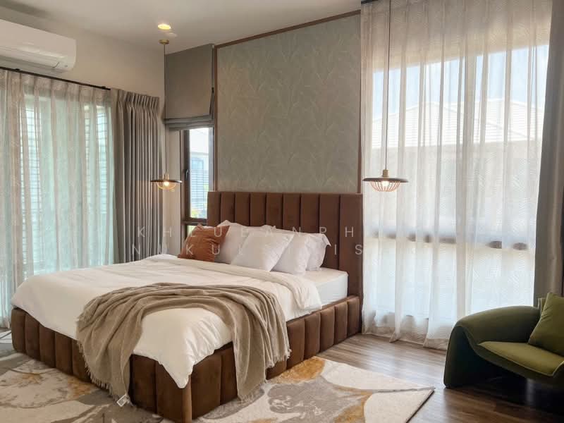Burasiri Krungthep Kreetha, Bangkok, 95 Soi Pracha Ruam Chai, Hua Mak, Bang Kapi, Bangkok, 4 Bedrooms, 238 sqm, Single Detached House For Rent, by Khlueanphon Nukulsirisak, 500430138 - DDproperty.com