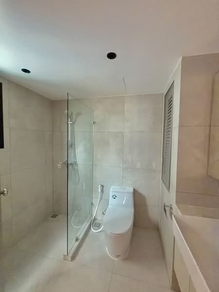 Insaf Tower, Bangkok, 26 Soi Sukhumvit 13, Bang Bon, Bangkok, 3 Bedrooms, 218 sqm, Condo For Rent, by Jirayu Chaiyawattanasiri, 500430154 - DDproperty.com