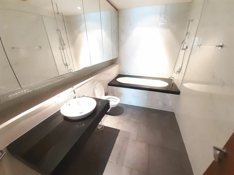 The Lakes, Bangkok, 123 Ratchadaphisek Road, Khlong Toei, Bangkok, 2 Bedrooms, 109 sqm, Condo For Rent, by Khlueanphon Nukulsirisak, 500430155 - DDproperty.com
