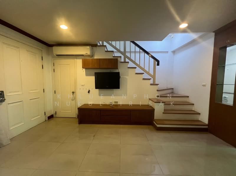 3-BR Townhouse, Bangkok, Nong Bon, Prawet, Bangkok, 3 Bedrooms, 204 sqm, Townhouse For Rent, by Khlueanphon Nukulsirisak, 500430164 - DDproperty.com
