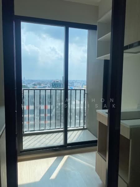 NUE Noble Ratchada-Lat Phrao, Bangkok, Lat Phrao Road, Chan Kasem, Chatuchak, Bangkok, 1 Bedroom, 31 sqm, Condo For Rent, by Khlueanphon Nukulsirisak, 500430166 - DDproperty.com