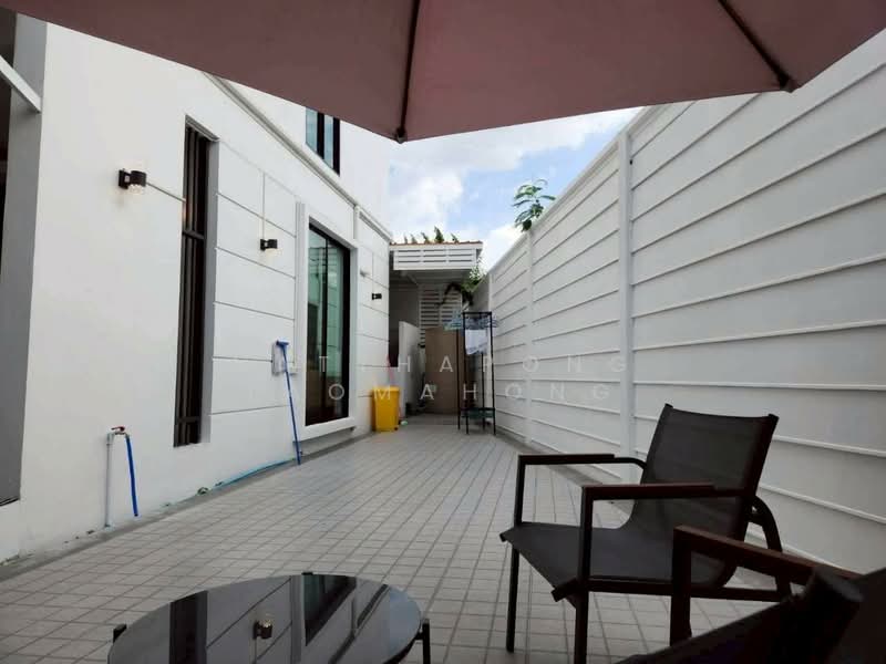 Areeya Mandarina Sukhumvit 77 : อารียา แมนดารีนา สุขุมวิท 77, กรุงเทพ, ถนนสุขุมวิท 77 (อ่อนนุช), สวนหลวง, กรุงเทพ, 165 ตร.ม., ทาวน์เฮ้าส์ ให้เช่า, โดย Natthapong Laomahong, 500430194 - DDproperty.com