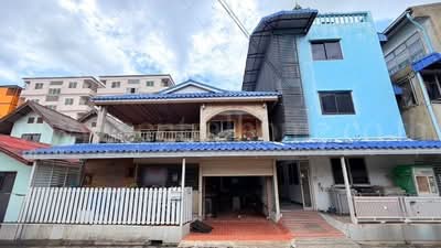 ขาย - บ้านพร้อม อพาร์ตเม้นท์ ใน นิคมอุตสาหกรรม นวนคร ซอยไทยธานี 12, ปทุมธานี