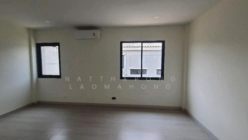 undefined, Bangkok, Khlong Kum, Bueng Kum, Bangkok, 3 Bedrooms, 200 sqm, Townhouse For Sale, by Natthapong Laomahong, 500430221 - DDproperty.com
