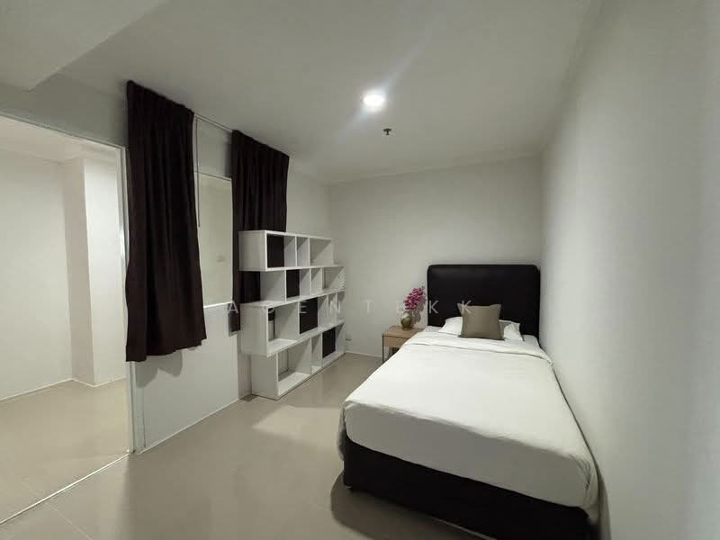 The Waterford Diamond Tower Sukhumvit, Bangkok, 758/18 Soi Sukhumvit 30/1, Sukhumvit Road, Khlong Toei, Bangkok, 2 Bedrooms, 69 sqm, Condo For Rent, by Agentbkk, 500430346 - DDproperty.com