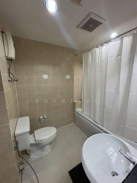 The Waterford Diamond Tower Sukhumvit, Bangkok, 758/18 Soi Sukhumvit 30/1, Sukhumvit Road, Khlong Toei, Bangkok, 2 Bedrooms, 69 sqm, Condo For Rent, by Agentbkk, 500430346 - DDproperty.com