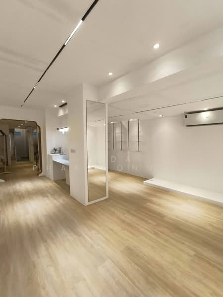 ให้เช่า ออฟฟิศ ทาวน์อินทาวน์ (Town in Town) 35 ตร.วา. 600 ตร.ม, Bangkok, Phlapphla, Wang Thonglang, Bangkok, , 600 sqm, Office Space For Rent, by Tida phanthonglarptawee, 500430433 - DDproperty.com