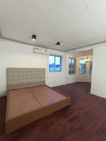ให้เช่า ออฟฟิศ ทาวน์อินทาวน์ (Town in Town) 35 ตร.วา. 600 ตร.ม, Bangkok, Phlapphla, Wang Thonglang, Bangkok, , 600 sqm, Office Space For Rent, by Tida phanthonglarptawee, 500430433 - DDproperty.com