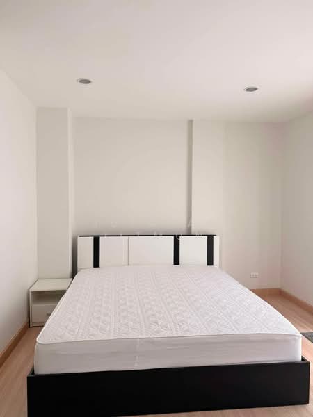 iField Bangna, Bangkok, Kanchanaphisek Road, Dok Mai, Prawet, Bangkok, 3 Bedrooms, 196 sqm, Townhouse For Rent, by Jutarat Jitmun, 500430447 - DDproperty.com