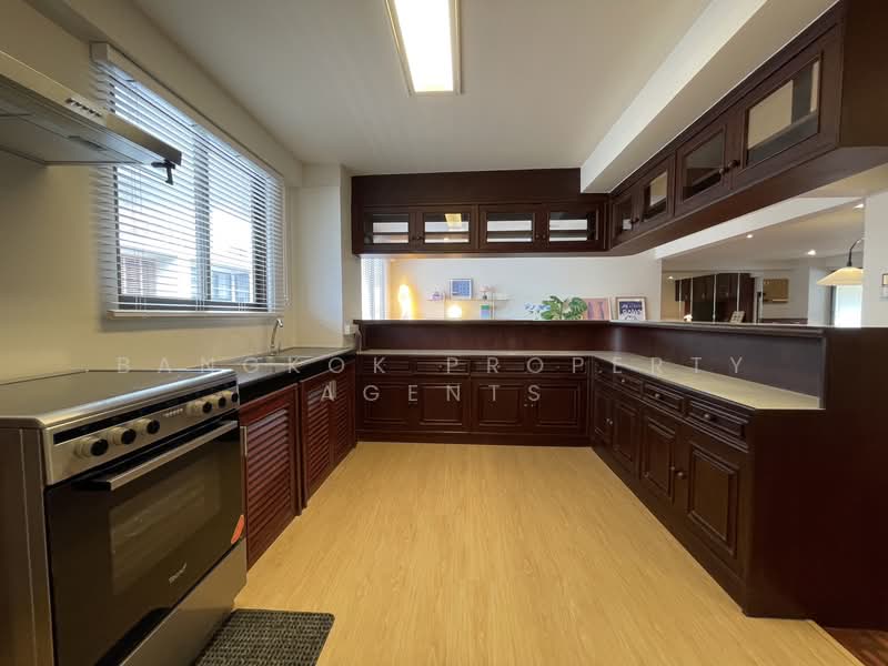 G.S. Housing, Bangkok, Sukhumvit 47, Khlongtoei Nua, Watthana, Bangkok, 3 Bedrooms, 200 sqm, Condo For Rent, by BANGKOK PROPERTY AGENTS, 500430455 - DDproperty.com
