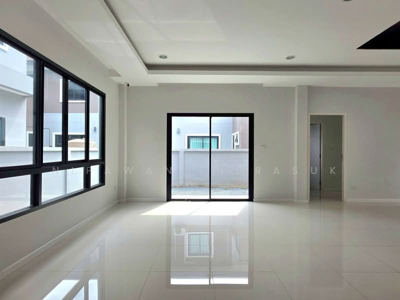 บ้านเดี่ยว 2 ชั้น โครงการลากูน่าวิลล์ บ้านเกาะ, Nakhon Ratchasima, Ta Lat, Muang Nakhon Ratchasima, Nakhon Ratchasima, 4 Bedrooms, 278 sqm, Single Detached House For Sale, by Nipawan Thurasuk, 500430465 - DDproperty.com