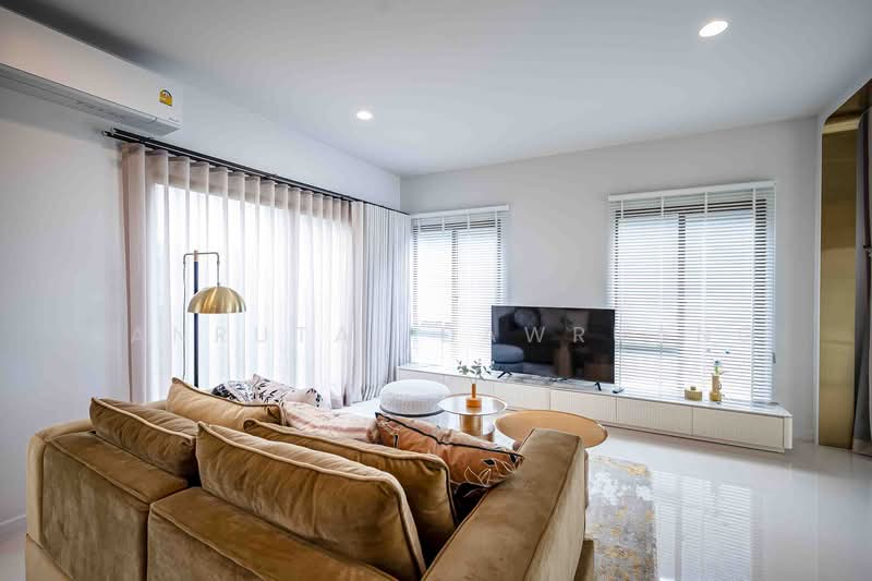 Burasiri Krungthep Kreetha, Bangkok, 95 Soi Pracha Ruam Chai, Hua Mak, Bang Kapi, Bangkok, 4 Bedrooms, 238 sqm, Single Detached House For Sale, by Kanrutai Dawruang, 500430470 - DDproperty.com