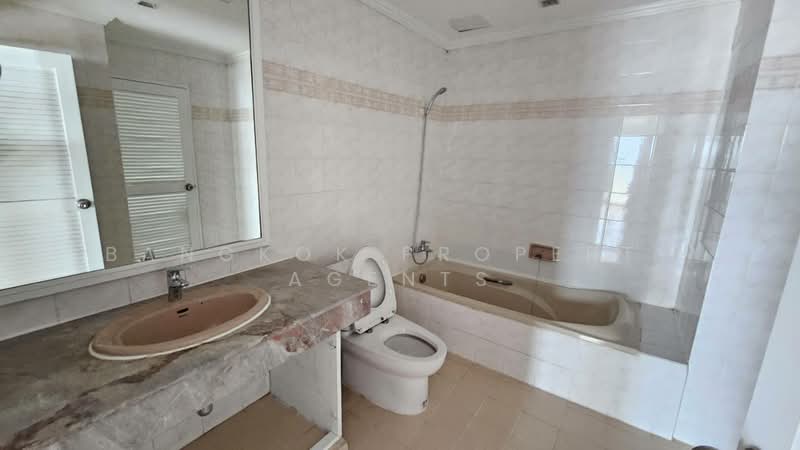 Sethiwan Residence, Bangkok, Soi Sukhumvit 13, Khlongtoei Nua, Watthana, Bangkok, 4 Bedrooms, 300 sqm, Condo For Rent, by BANGKOK PROPERTY AGENTS, 500430473 - DDproperty.com
