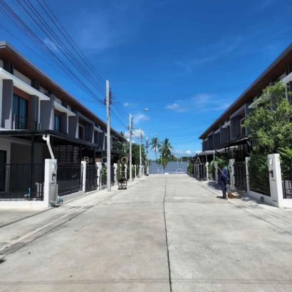 Natura Trend Rattanathibet-Ratchapruek, Nonthaburi, 11 Soi Bang Len 21, Bang Len, Bang Yai, Nonthaburi, 3 Bedrooms, 160 sqm, Townhouse For Rent, by Boontha Phung, 500430600 - DDproperty.com