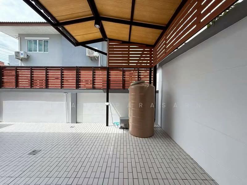 ขาย บ้านเดี่ยว 2 ชั้น หมู่บ้านเพ็ญศิริ 4 ใกล้ โลตัส หนองจอก, กรุงเทพ, กระทุ่มราย, หนองจอก, กรุงเทพ, 220 ตร.ม., บ้านเดี่ยว ขาย, โดย Airada Parasarn, 500430606 - DDproperty.com
