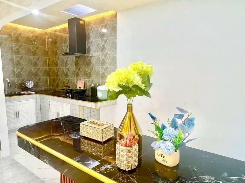 The Trust Town Wongwaen – Lam Luk Ka, Pathum Thani, Soi Bueng Kham Proi, Bung Kham Proi, Lam Luk Ka, Pathum Thani, 3 Bedrooms, 110 sqm, Townhouse For Sale, by Airada Parasarn, 500430625 - DDproperty.com