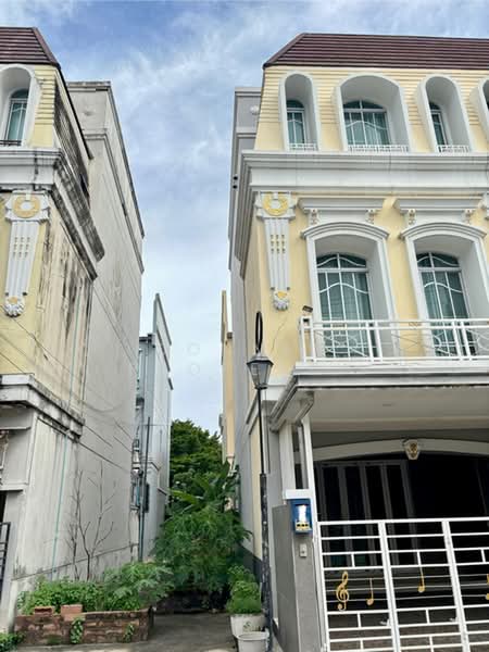 Baan Klang Krung The Royal Vienna Ratchavipa - Ratchadaphisek : บ้านกลางกรุง เดอะ รอยัล เวียนนา รัชวิภา - รัชดาภิเษก, กรุงเทพ, จตุจักร, กรุงเทพ, 600 ตร.ม., ทาวน์เฮ้าส์ ขาย, โดย Connex Property, 500430645 - DDproperty.com