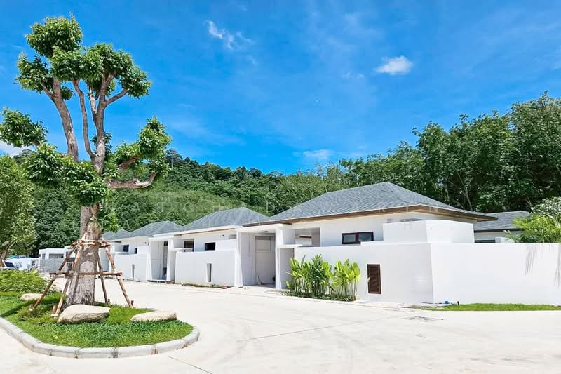 Modern design | Private pool | Investment potential, Phuket, Sri Sunthon, Thalang, Phuket, 2 Bedrooms, 208 sqm, Single Detached House For Sale, by Natchadawaryn (Natcha) Rojthanakrit, 500430693 - DDproperty.com
