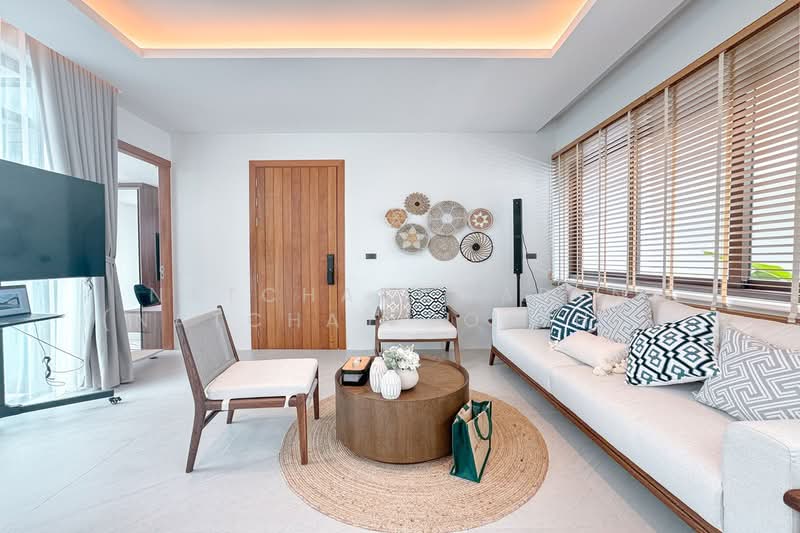 Modern design | Private pool | Investment potential, Phuket, Sri Sunthon, Thalang, Phuket, 2 Bedrooms, 208 sqm, Single Detached House For Sale, by Natchadawaryn (Natcha) Rojthanakrit, 500430693 - DDproperty.com