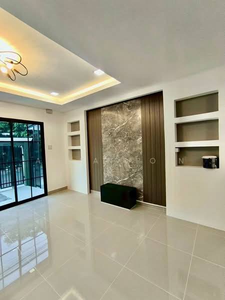 รัตนวรรณ 2 ลำลูกกา คลอง 4, Pathum Thani, Lat Sawai, Lam Luk Ka, Pathum Thani, 4 Bedrooms, 150 sqm, Single Detached House For Sale, by Angsanaporn D, 500430739 - DDproperty.com