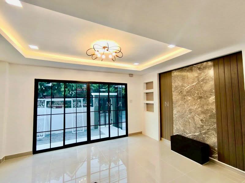 รัตนวรรณ 2 ลำลูกกา คลอง 4, Pathum Thani, Lat Sawai, Lam Luk Ka, Pathum Thani, 4 Bedrooms, 150 sqm, Single Detached House For Sale, by Angsanaporn D, 500430739 - DDproperty.com