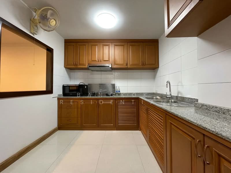 Acadamia Grand Tower, Bangkok, Soi Sukhumvit 43, Khlong Tan Nua, Watthana, Bangkok, 3 Bedrooms, 194 sqm, Condo For Sale, by Bangkok Residential, 500430753 - DDproperty.com