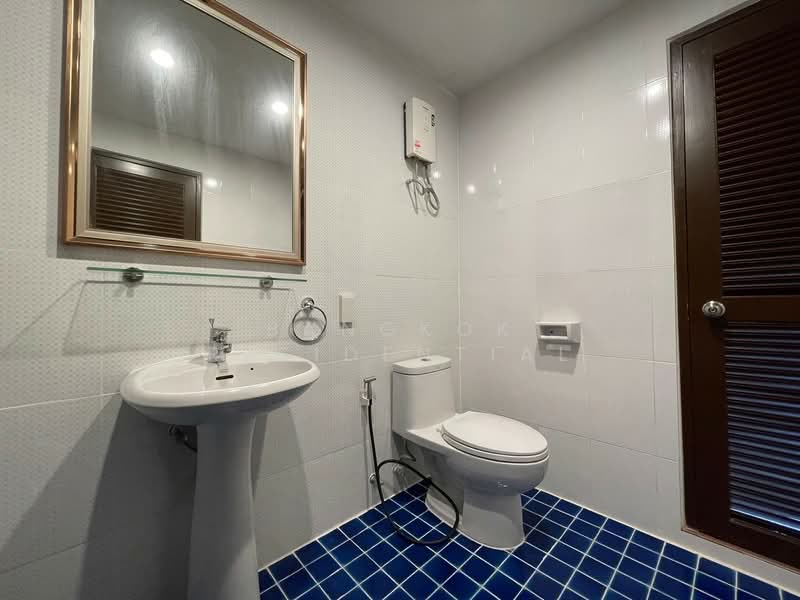 Acadamia Grand Tower, Bangkok, Soi Sukhumvit 43, Khlong Tan Nua, Watthana, Bangkok, 3 Bedrooms, 194 sqm, Condo For Sale, by Bangkok Residential, 500430753 - DDproperty.com