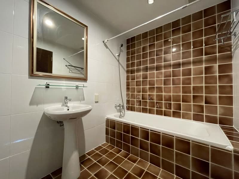 Acadamia Grand Tower, Bangkok, Soi Sukhumvit 43, Khlong Tan Nua, Watthana, Bangkok, 3 Bedrooms, 194 sqm, Condo For Sale, by Bangkok Residential, 500430753 - DDproperty.com