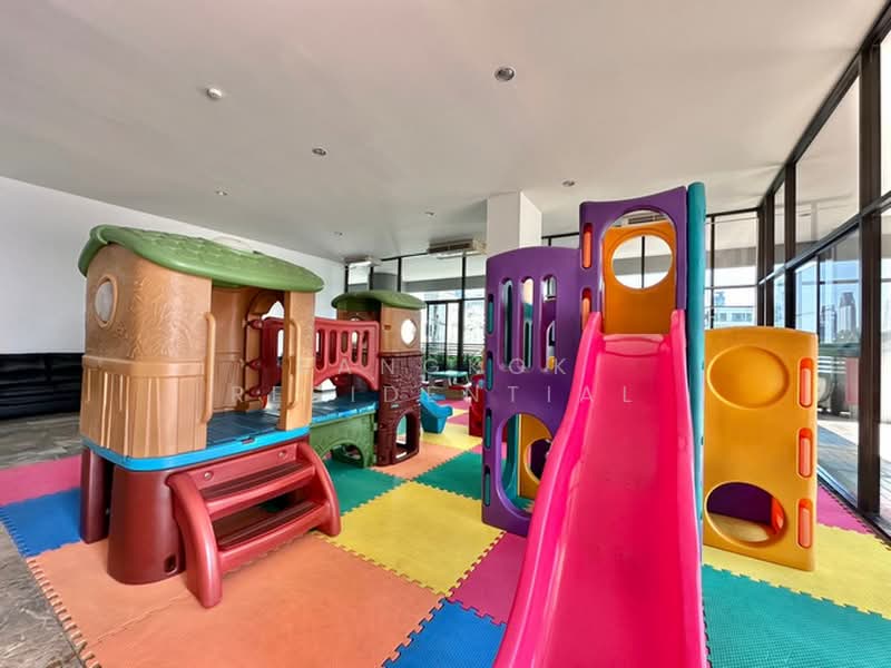 Acadamia Grand Tower, Bangkok, Soi Sukhumvit 43, Khlong Tan Nua, Watthana, Bangkok, 3 Bedrooms, 194 sqm, Condo For Sale, by Bangkok Residential, 500430753 - DDproperty.com