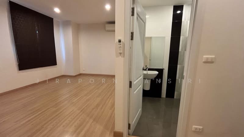 The Master @BTS Udomsuk, Bangkok, Soi Sukhumvit 103, Bang Na, Bangkok, 3 Bedrooms, 266 sqm, Townhouse For Rent, by Jiraporn Jansiri, 500430798 - DDproperty.com