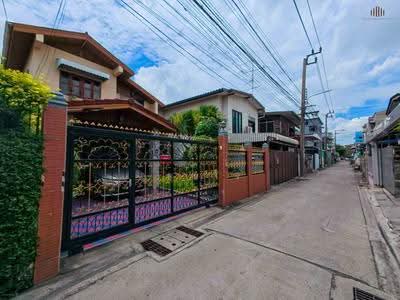 ขาย - บ้านเดี่ยว 2 ชั้น 51 ตร.วา ซอยสุขุมวิท 81, กรุงเทพ