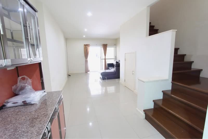 Nalin Avenue 3 Ramkhamhaeng, Bangkok, Soi Kheha Rom Klao 72, Rat Phatthana, Saphan Sung, Bangkok, 3 Bedrooms, 165 sqm, Townhouse For Sale, by อภิชัย ลิ้มไชยโรจน์, 500430954 - DDproperty.com