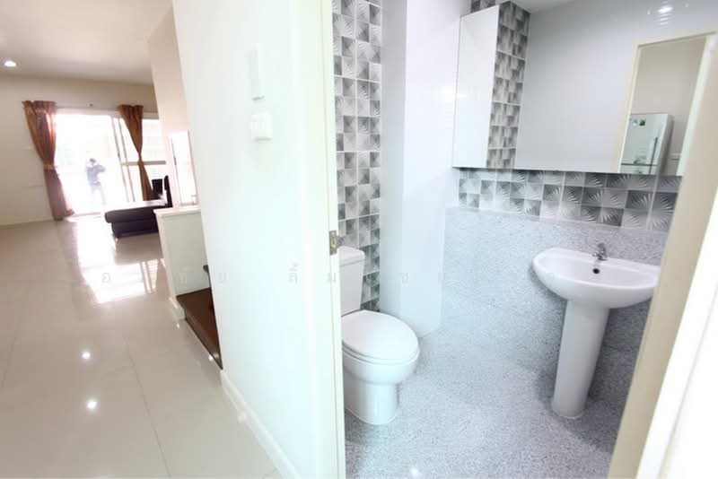 นลิน อเวนิว 3 รามคำแหง Nalin Avenue 3 Ramkhamhaeng, กรุงเทพ, Soi Kheha Rom Klao 72, ราษฎร์พัฒนา, สะพานสูง, กรุงเทพ, 165 ตร.ม., ทาวน์เฮ้าส์ ขาย, โดย อภิชัย ลิ้มไชยโรจน์, 500430954 - DDproperty.com