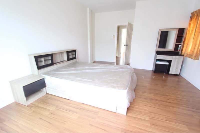 Nalin Avenue 3 Ramkhamhaeng, Bangkok, Soi Kheha Rom Klao 72, Rat Phatthana, Saphan Sung, Bangkok, 3 Bedrooms, 165 sqm, Townhouse For Sale, by อภิชัย ลิ้มไชยโรจน์, 500430954 - DDproperty.com